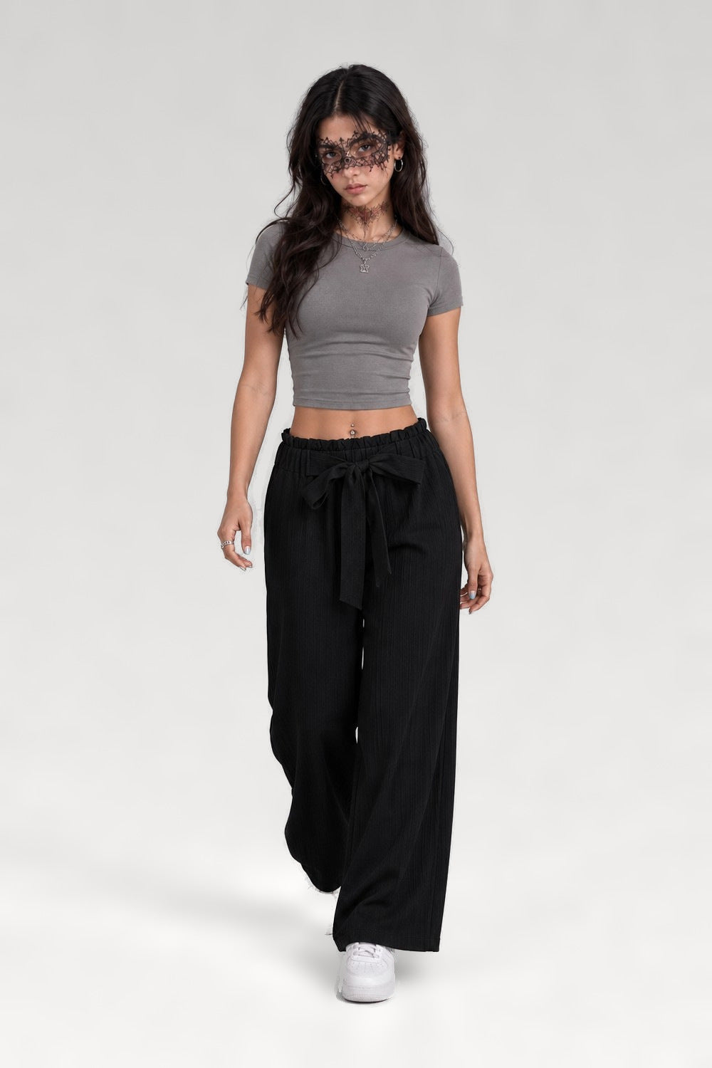 Pantalon rayé à ceinture nouée