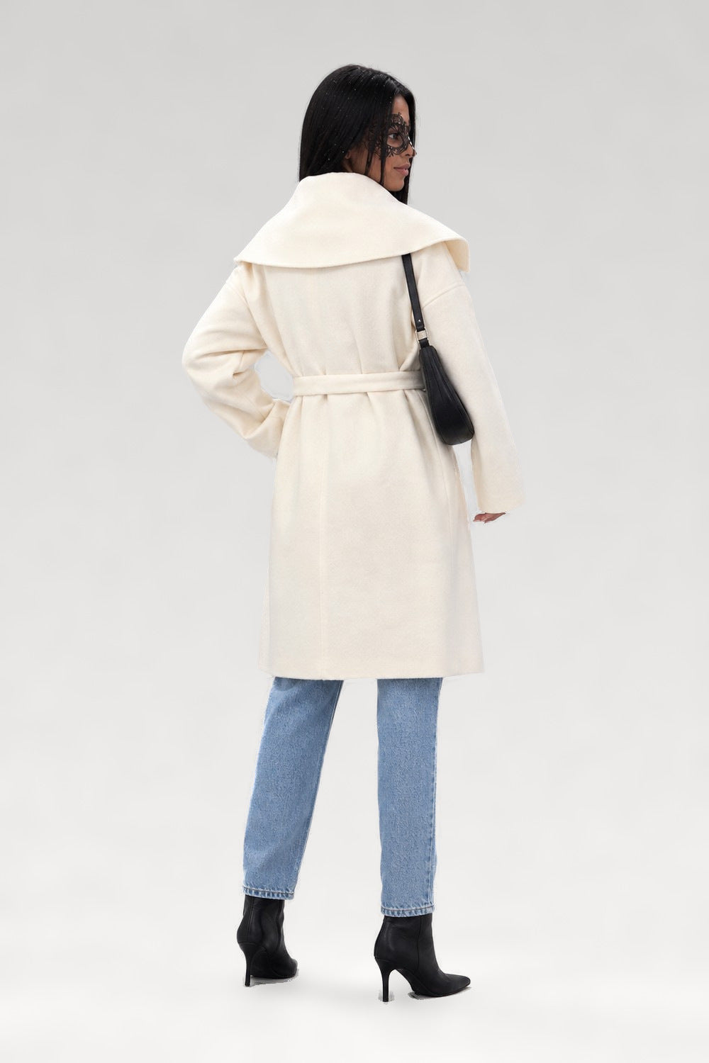 Manteau long en laine ceinturé