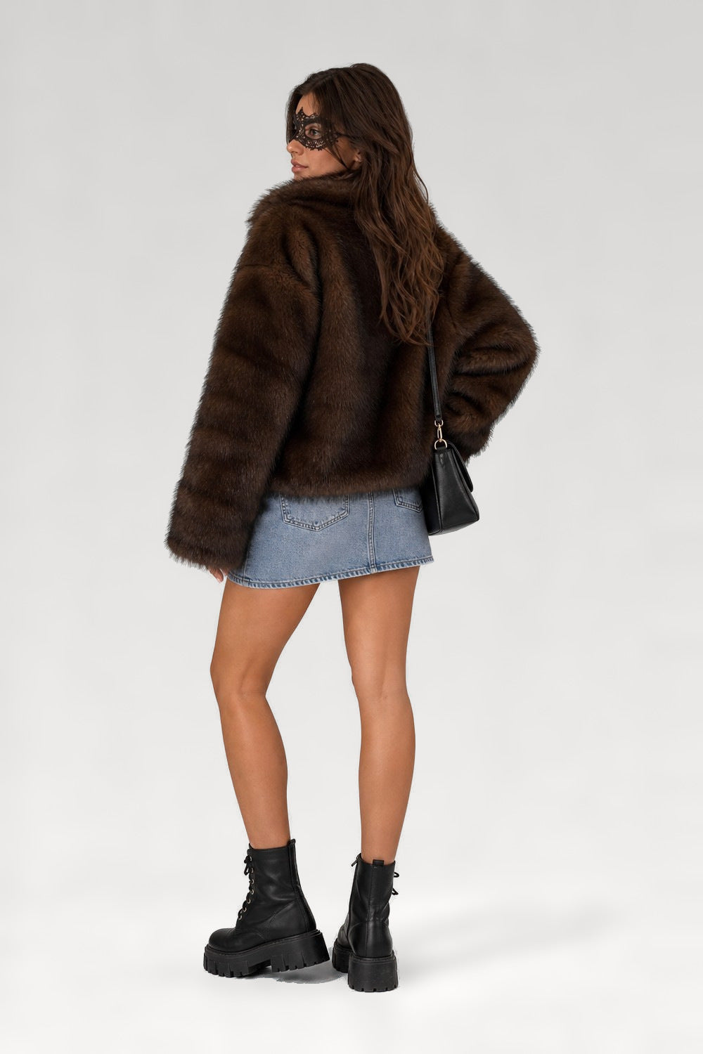 Manteau court fausse fourrure dégradé
