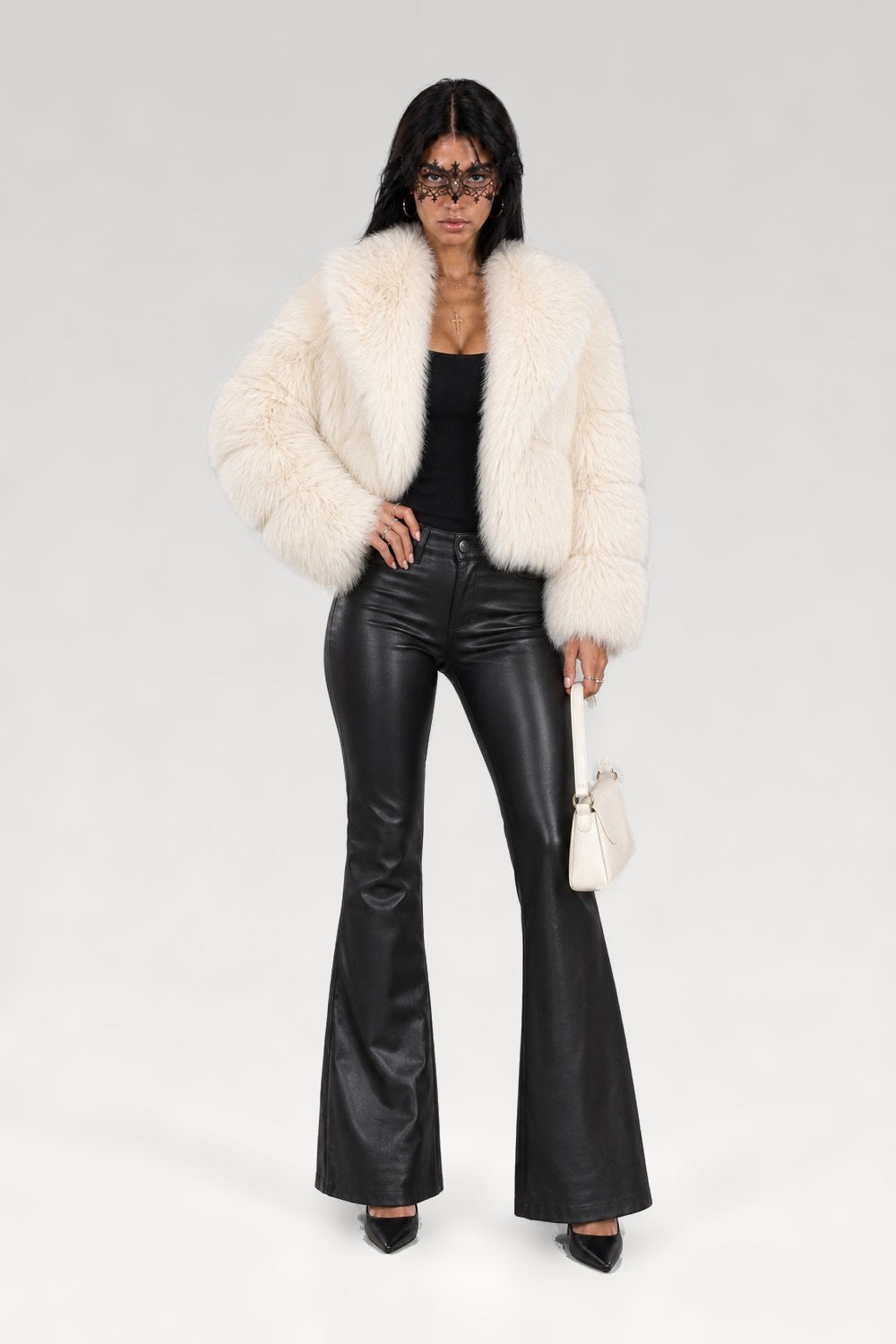 Manteau court fausse fourrure blanc