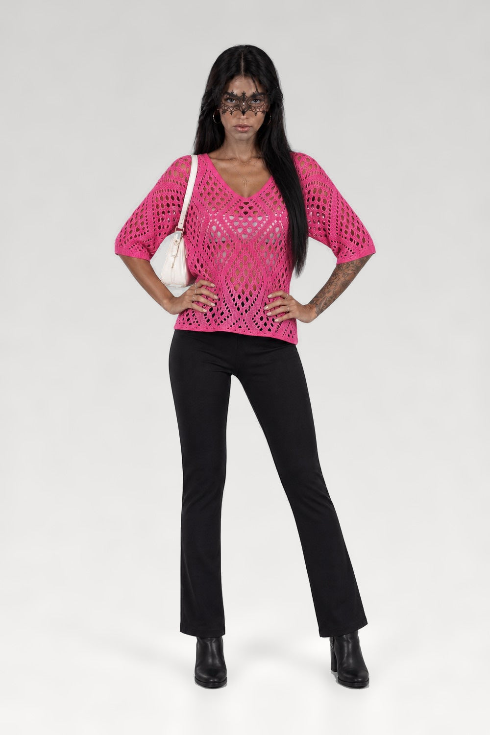 Pull ajouré en crochet manches courtes