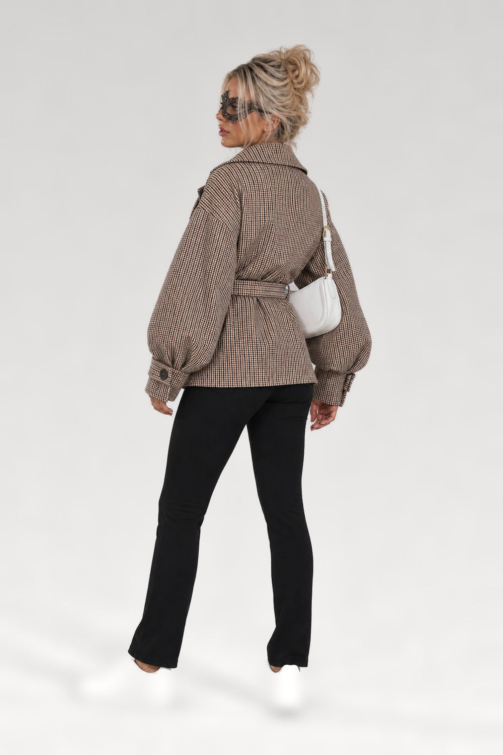 Manteau à carreaux ceinturé